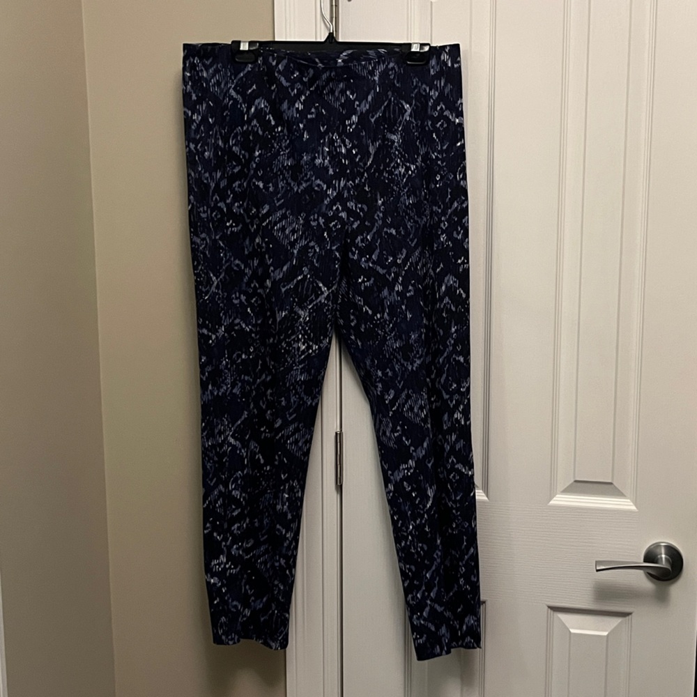 Chico's Blue and White Patterned Pants